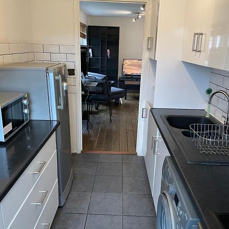 Beautiful Apartment Right Off Of Broadway Market London Eksteriør billede