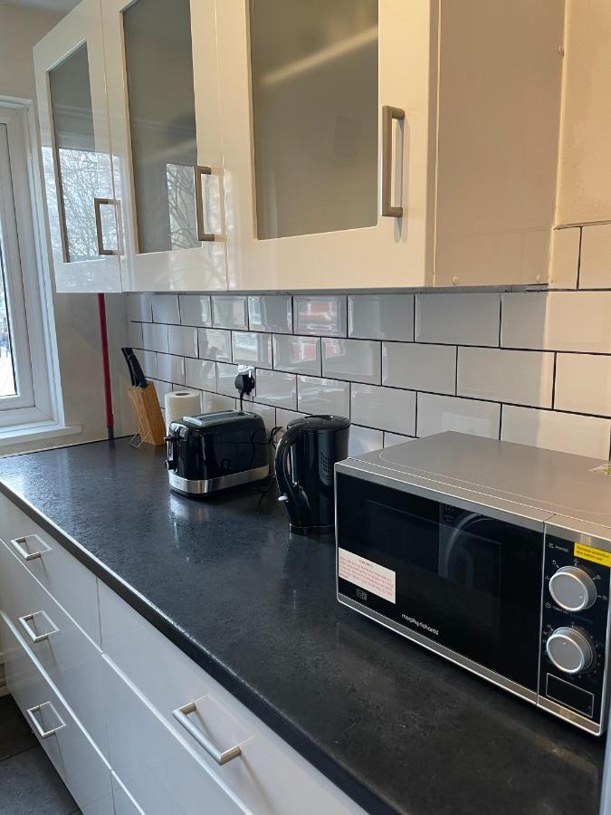 Beautiful Apartment Right Off Of Broadway Market London Eksteriør billede